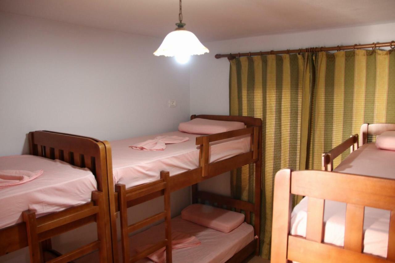 Eden Hostel Tirana Zewnętrze zdjęcie