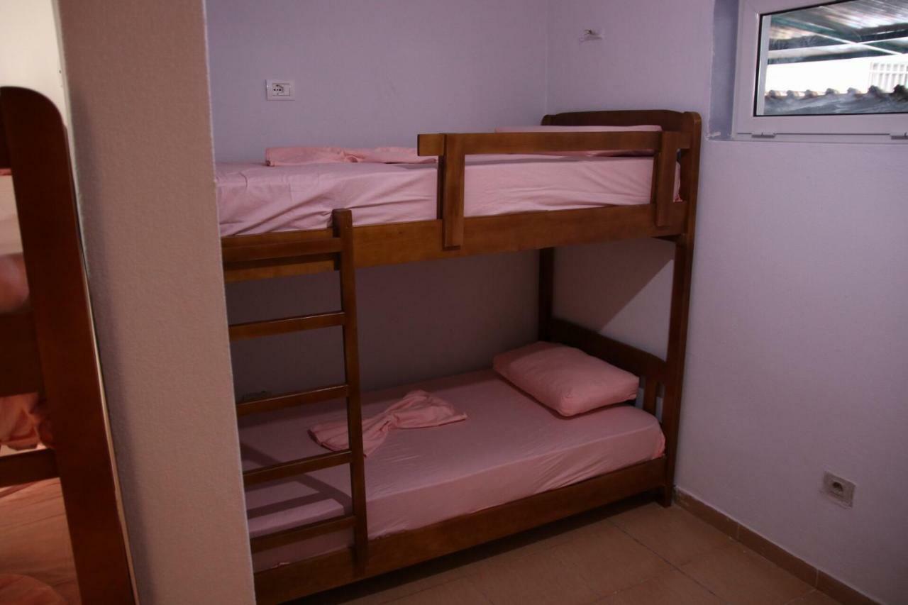 Eden Hostel Tirana Zewnętrze zdjęcie