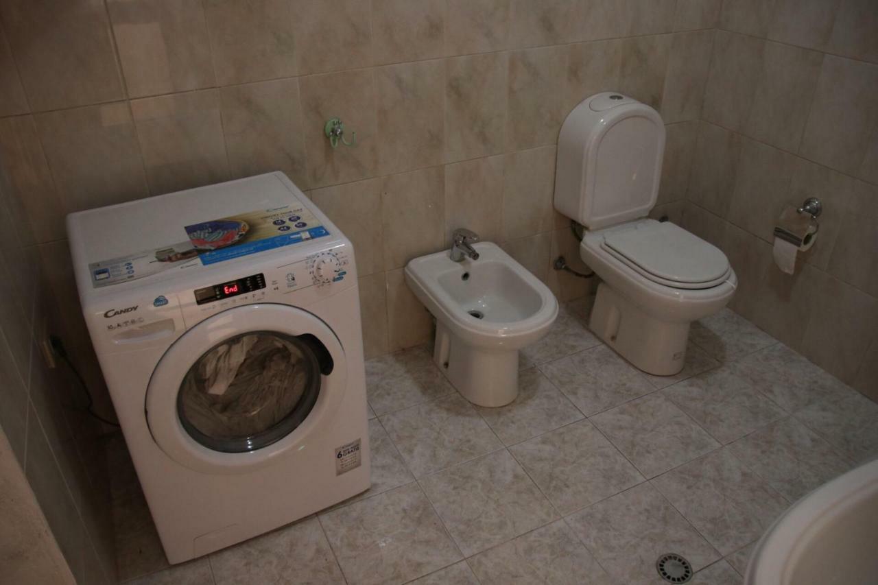 Eden Hostel Tirana Zewnętrze zdjęcie